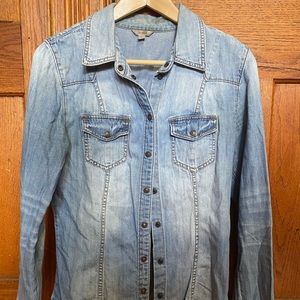 Guess denim shirt (medium)